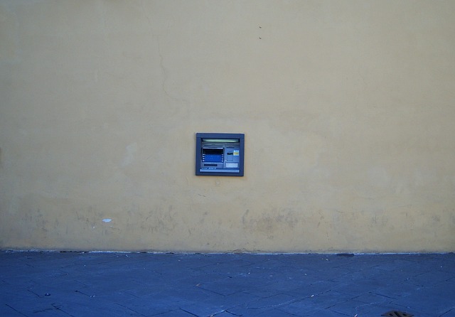 bankomat ve zdi