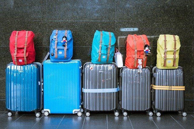 cestovní zavazadla, kufry